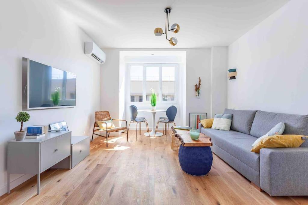 Le Lulli - Un T2 Moderne Et Epure Apartment Marseille Luaran gambar