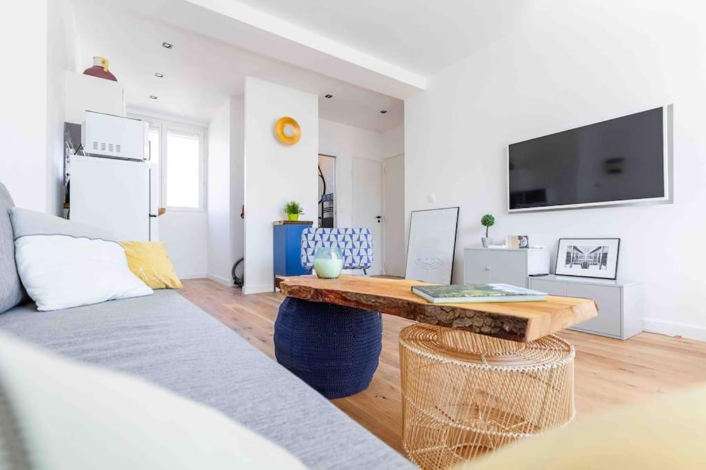 Le Lulli - Un T2 Moderne Et Epure Apartment Marseille Luaran gambar